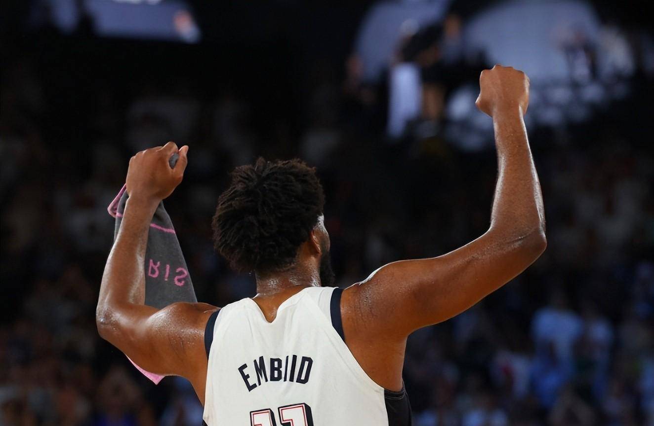 爱游戏APP-湖人翻盘爵士，恩比德扛起全队