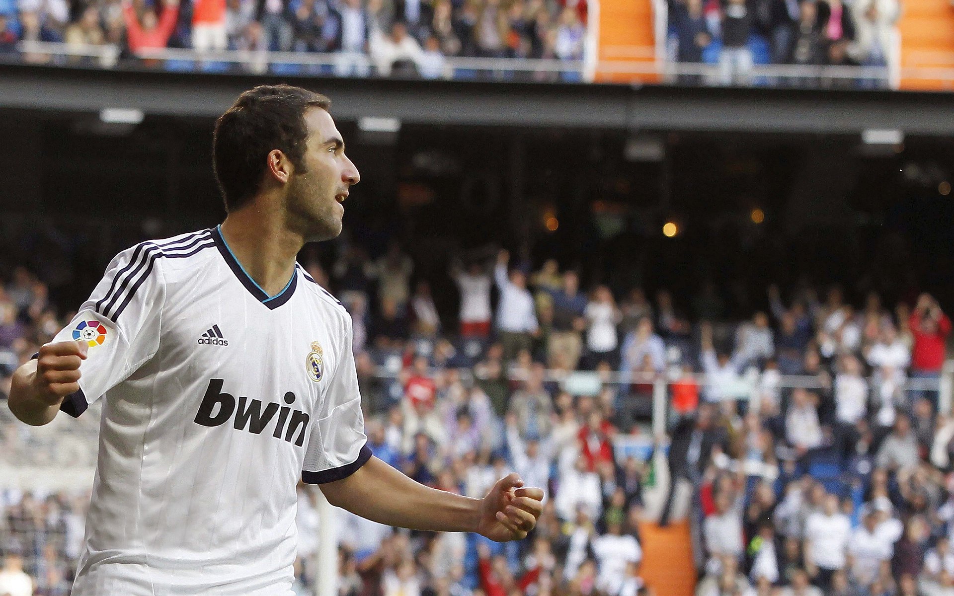 掘金击败国王,克莱成为关键先生,一场定义赛季的胜利