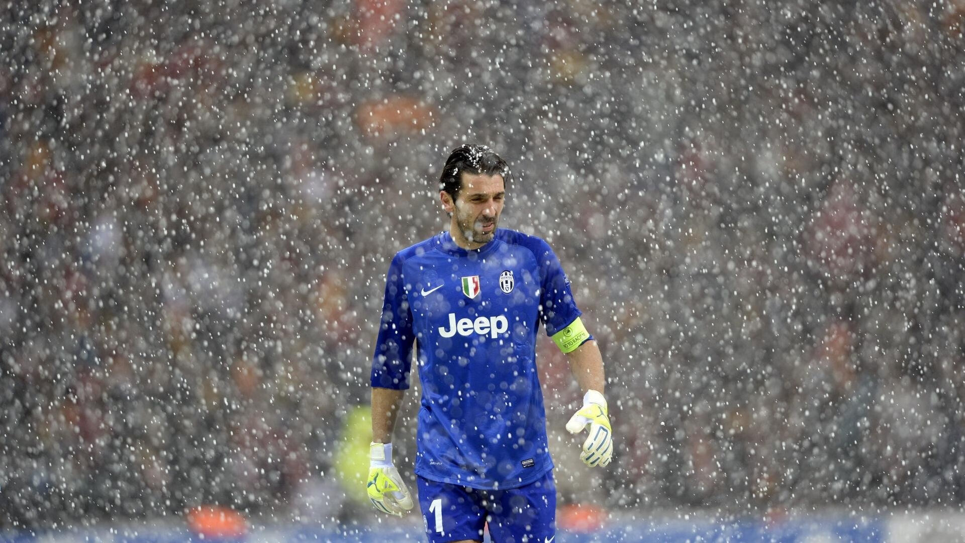 绿茵与黄沙的对决，欧冠半决赛上演爱尔兰血拼沙特焦点战