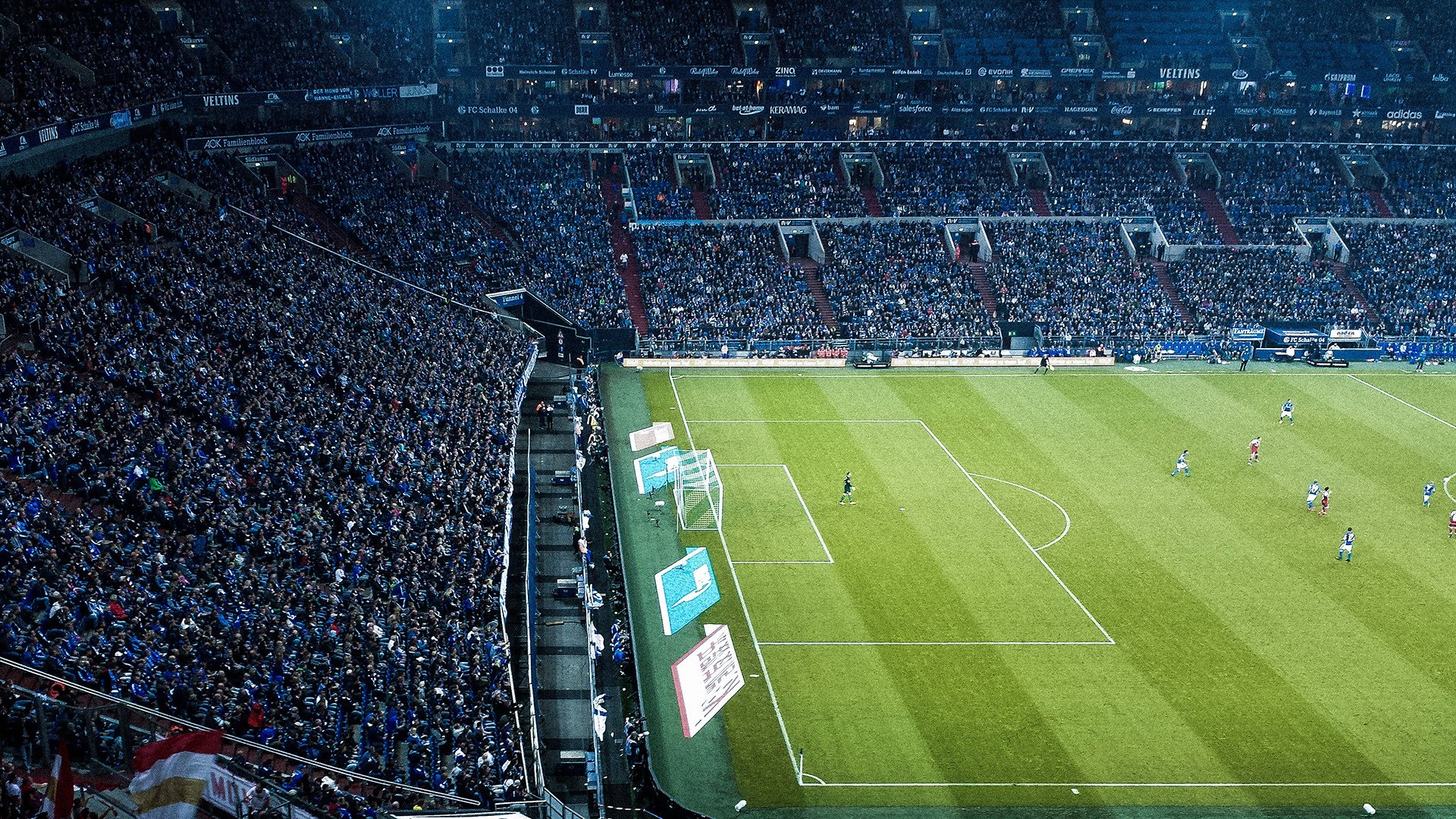 利拉德惊艳四座，湖人绝杀四川队，一场跨越万里的篮球对话